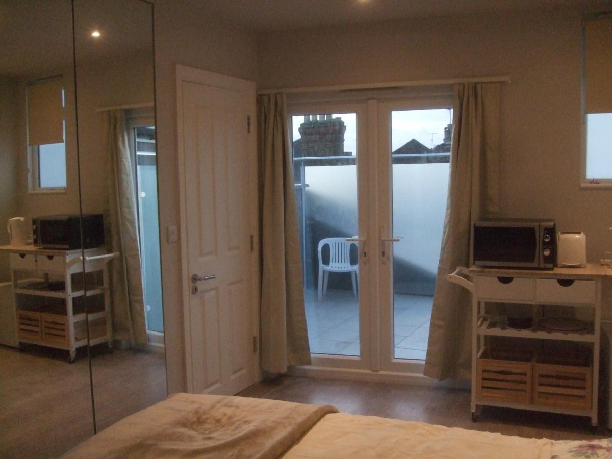 Fulham Bnb Лондон Екстериор снимка
